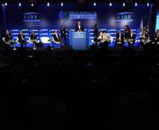 No Fórum Mundial de Meio Ambiente, Richa assina decreto do Pacto das Águas