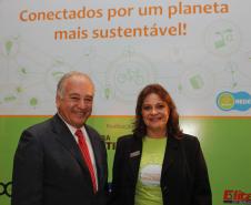 Secretário estadual do Meio Ambiente, Luiz Eduardo Cheida, com a coordenadora pedagógica da Editora Positivo, Solange Guedes, participa do evento de lançamento do projeto Rede + Criança da Fundação Xuxa Meneghel, em parceria com a Editora Positivo, realizado no Castelo do Batel. 