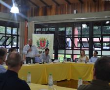 Secretário estadual do Meio Ambiente e Recursos Hídricos, Luiz Eduardo Cheida, participa da Assembleia Ordinária da Associação dos Municípios da Região Metropolitana de Curitiba (Assomec).