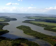 O Paraná terá um plano de ações integradas de Prevenção, Preparação e Resposta Rápida a Emergências Ambientais com Produtos Químicos Perigosos (P2R2), com foco nas áreas suscetíveis à contaminação, especialmente os mananciais de abastecimento de água. O programa foi elaborado pela Secretaria Estadual do Meio Ambiente e Recursos Hídricos e pela Coordenação Estadual de Defesa Civil e é pioneiro no Brasil na sua característica de ações integradas. A implantação começa em fevereiro. 