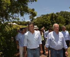 Richa entrega estruturas de educação ambiental ao Jardim Botânico de Londrina