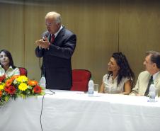 Secretário do Meio Ambiente, Luiz Eduardo Cheida acompanhado pela Desembargadora do Tribunal de Justiça Joeci Camargo Machado, representante do CREA-Pr., Antonio Borges dos Reis e representante do PV - Partido Verde, Maria Leticia Fagundes, entrega Prêmio Mãe Natureza no Auditório Mario Lobo, Palácio das Araucárias.Curitiba, 11/03/2014Foto: Ricardo Almeida / ANPr