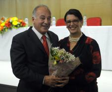 Secretário do Meio Ambiente, Luiz Eduardo Cheida acompanhado pela Desembargadora do Tribunal de Justiça Joeci Camargo Machado, representante do CREA-Pr., Antonio Borges dos Reis e representante do PV - Partido Verde, Maria Leticia Fagundes, entrega Prêmio Mãe Natureza no Auditório Mario Lobo, Palácio das Araucárias.Curitiba, 11/03/2014Foto: Ricardo Almeida / ANPr