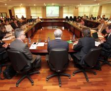 Lançamento de Registro Público de Emissões de Gases Efeito Estufa .Curitiba 30-04-2015.    