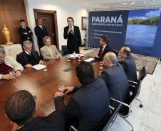 O Governador Beto Richa ampliou o número de municípios beneficiadoscom recursos do ICMS Ecológico, regulamentou o Pagamento Por ServiçosAmbientais (PSA) e criou o projeto de revitalização do Rio Iguaçu