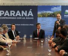 O Governador Beto Richa ampliou o número de municípios beneficiadoscom recursos do ICMS Ecológico, regulamentou o Pagamento Por ServiçosAmbientais (PSA) e criou o projeto de revitalização do Rio Iguaçu