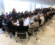 O Governador Beto Richa ampliou o número de municípios beneficiadoscom recursos do ICMS Ecológico, regulamentou o Pagamento Por ServiçosAmbientais (PSA) e criou o projeto de revitalização do Rio Iguaçu