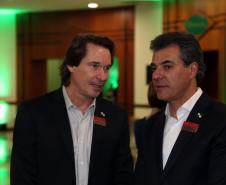 Governador Beto Richa participa da abertura do 6º Fórum Mundial de Meio Ambiente, em Foz do Iguaçu, no Oeste do Paraná. Na foto, o governador Beto Richa e o secretário estadual do Meio Ambiente e Recursos Hídricos, Ricardo Soavinski.Foz do Iguaçu, 25/06/2015.Foto: Orlando Kissner /ANPr