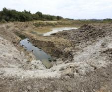 Obras do Parque Palmital, em Pinhais.Pinhais, -05-08-15.Foto: Arnaldo Alves / ANPr.