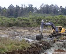 Obras do Parque Palmital, em Pinhais.Pinhais, -05-08-15.Foto: Arnaldo Alves / ANPr.