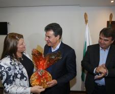 Governador Beto Richa assina convênio entre o Governo do Estado através do Instituto Ambiental do Paraná (IAP) e a Prefeitura de Araucária visando à criação de um parque municipal e realocação de pessoas instaladas em áreas de risco.Araucária, 02/08/2015.Foto: Orlando Kissner/ANPr