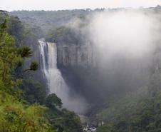 Monumento Estadual Salto São João, em Prudentópolis. N/F: secretário do Meio Ambiente e Recursos Hídricos, Ricardo Soavinski e Guilherme Vasconcellos, Diretor de Unidade de Conservação do IAP.Prudentópolis, 08-10-15.Foto: Arnaldo Alves / ANPr.