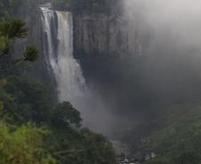 Monumento Estadual Salto São João, em Prudentópolis. N/F: secretário do Meio Ambiente e Recursos Hídricos, Ricardo Soavinski e Guilherme Vasconcellos, Diretor de Unidade de Conservação do IAP.Prudentópolis, 08-10-15.Foto: Arnaldo Alves / ANPr.