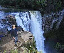 Monumento Estadual Salto São João, em Prudentópolis. N/F: secretário do Meio Ambiente e Recursos Hídricos, Ricardo Soavinski e Guilherme Vasconcellos, Diretor de Unidade de Conservação do IAP.Prudentópolis, 08-10-15.Foto: Arnaldo Alves / ANPr.