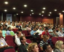 Para discutir a emissão de odores durante o processo produtivo, o Governo do Estado, através do Instituto Ambiental do Paraná (IAP) ? com apoio de empresas do setor e do Ministério Público ? promove nesta quarta e quinta-feira (4 e 5), em Toledo, o "I Workshop de Odor".Toledo, 04/11/2015.Foto: Divulgação