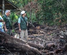 O Batalhão de Polícia Militar Ambiental e o Instituto Ambiental do Paraná (IAP) fizeram na manhã deste sábado (06/02) uma fiscalização em uma região de invasão e desmatamento localizada no Parque Estadual Rio da Onça, em Matinhos (PR) no Litoral do Estado