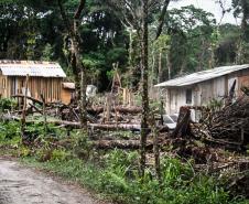 O Batalhão de Polícia Militar Ambiental e o Instituto Ambiental do Paraná (IAP) fizeram na manhã deste sábado (06/02) uma fiscalização em uma região de invasão e desmatamento localizada no Parque Estadual Rio da Onça, em Matinhos (PR) no Litoral do Estado