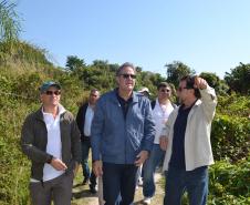 O secretário estadual do Meio Ambiente e Recursos Hídricos, Antonio Carlos Bonetti, visitou terça-feira (26) a Ilha do Mel, Litoral, para tratar de melhorias a serem feitas antes do início do verão
