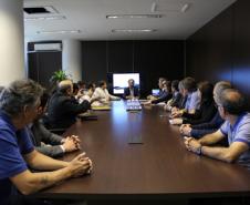Regulamentação Aquaviária do Paraná - O Governo do Paraná e as prefeituras de Paranaguá e Pontal do Paraná assinaram nesta segunda-feira (21) o convênio para a regulamentação dos terminais de embarque e o transporte de passageiros para a Ilha Mel.  Curitiba, 21/11/2016 - Foto: Henrick Loyola Porzycki.