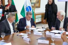 Novo marco regulatório da Ilha do Mel avança com instituição de comitê gestor