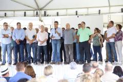 O governador Beto Richa inaugurou nesta sexta-feira (17) as melhorias do Monumento Natural Salto São João, localizado em Prudentópolis, no Centro-Sul do Paraná. A obra recebeu investimento de R$ 2,5 milhões, feito pelo Governo do Estado. O prefeito do município, Adelmo Klosowski; o diretor-presidente do IAP, Tarcísio Mossato; o presidente da Assembleia Legislativa, Ademar Traiano e demais autoridades também participaram da solenidade. Prudentópolis,17/11/2017 Foto:Jaelson Lucas / ANPr