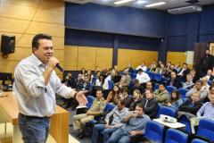 Governo e municípios discutem gestão de resíduos urbanos