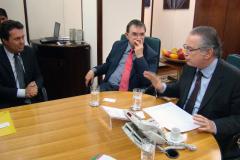 O Secretário Estadual de Meio Ambiente e Recursos Hídricos, Jonel Iurk e o Presidente do Instituto das Águas do Paraná, Márcio Nunes, realizaram uma apresentação do Programa Estadual de Águas e Saneamento Rural (Proesas) ao Ministro de Agricultura, Wagner Rossi, em Brasília. 