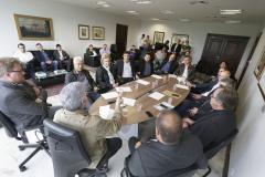Os secretários Chefe da Casa Civil Valdir Rossoni, da Casa Militar, cel. Adilson Castilho Cassitas e do Meio Ambiente e Recursos Hídricos, Antonio Carlos Bonetti,durante  reunião preparatória para a Operação Verão- 2017,  com prefeitos do litoral.Curitiba, 11-10-16.Foto: Arnaldo Alves / ANPr.