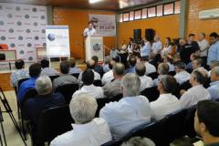 Presidente do IAP, Luiz Tarcísio Mossato Pinto, assina portaria que regulamenta licenciamento ambiental para uso da energia solar.Cascavel, 08/02/2017.Foto: Divulgação IAP