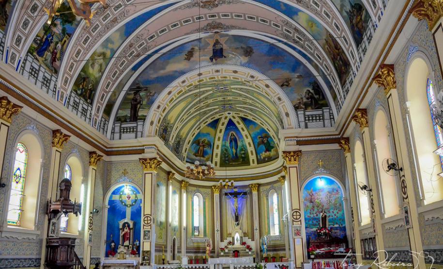 Santuários e celebrações compõem o turismo religioso do Paraná