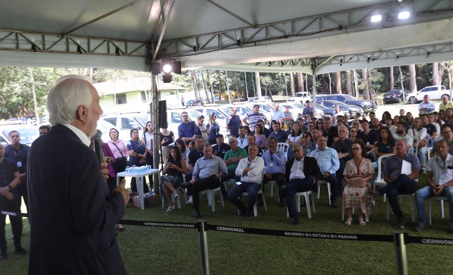 O governador em exercício Darci Piana entregou nesta quarta-feira (8) novos veículos e equipamentos às Unidades de Conservação do Paraná e anunciou a implantação de outras quatro.