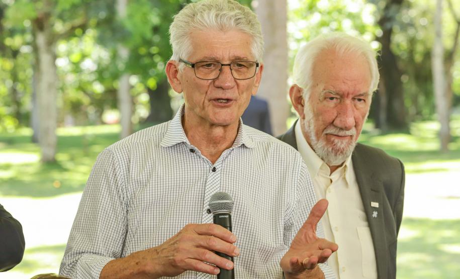 O governador do Paraná, Carlos Massa Ratinho Junior, inaugura o jardim de colmeias de abelhas nativas e a horta orgânica no Palácio Iguaçu.