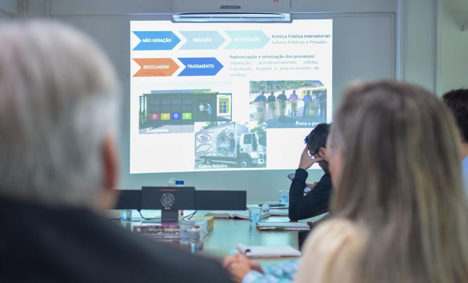 Reunião técnica entre Sedest e Consórcio Intermunicipal Multifinalitário do Vale do Piquiri