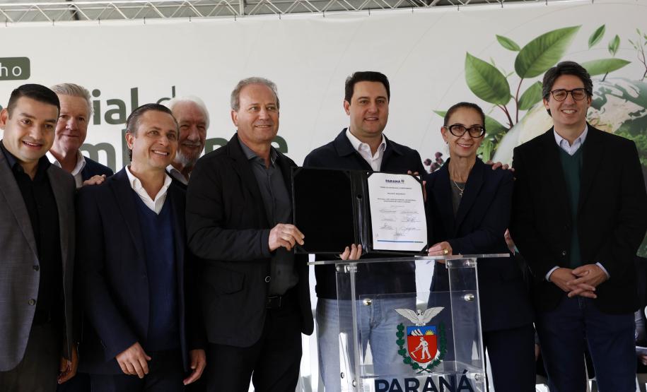 Paraná ativa Fórum de Mudanças Climáticas e abre consulta para política sobre biodiversidade - Medidas foram anunciadas pelo governador Ratinho Junior nesta segunda-feira (05), Dia Mundial do Meio Ambiente, e visam fazer com que o Paraná avance ainda mais como uma referência internacional em desenvolvimento sustentável