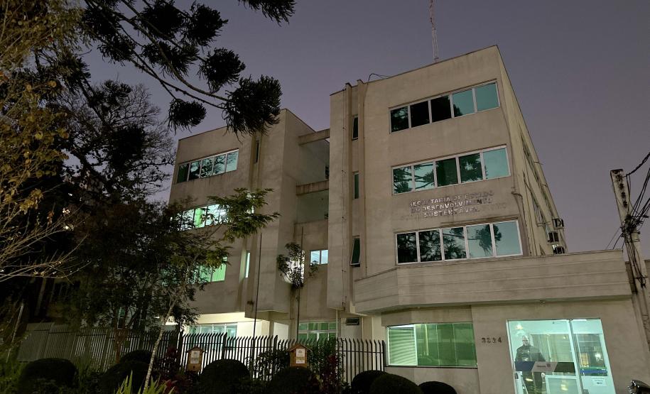 Governo do Paraná amplia logística reversa de baterias de chumbo ácido