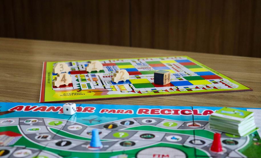 Amostra dos jogos que estarão disponíveis ao público para o Verão Maior Paraná em Matinhos