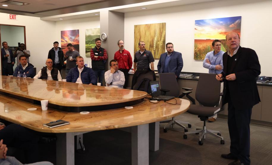 Paraná firma acordo com instituto Water For Food para gestão de recursos hídricos