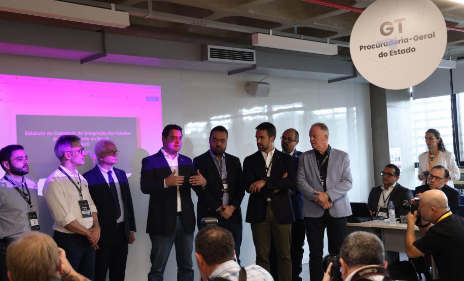 Paraná colabora na elaboração de propostas nas áreas de meio ambiente e economia no Cosud