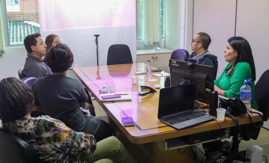 Estado promove capacitação em atendimento a casos de maus-tratos de animais domésticos