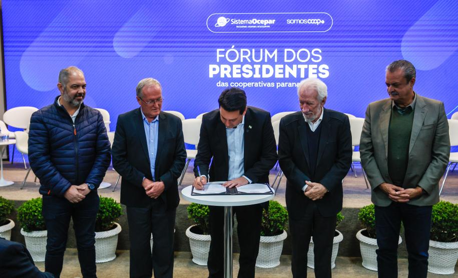 O governador Carlos Massa Ratinho Junior participou nesta terça-feira (29) do Fórum dos Presidentes das Cooperativas Paranaenses, promovido pelo Sistema Ocepar (Organização das Cooperativas do Estado do Paraná).