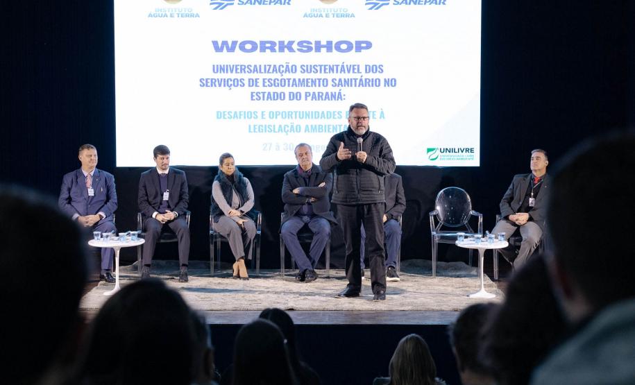 Workshop sobre serviços de esgotamento: maior evento do ano para integração e disseminação de conhecimento entre Sanepar e IAT  - presidente da Sanepar, Wilson Bley Lipski