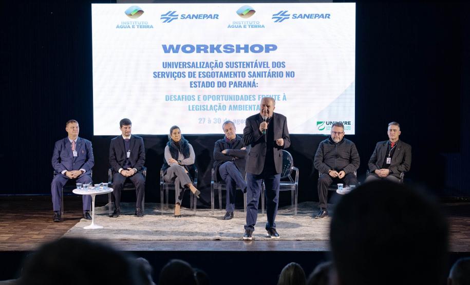 Começou nesta terça-feira (27/8), em Curitiba, o maior evento do ano para integração e disseminação de conhecimento entre técnicos da  Companhia de Saneamento do Paraná (Sanepar) e do Instituto Água e Terra (IAT).