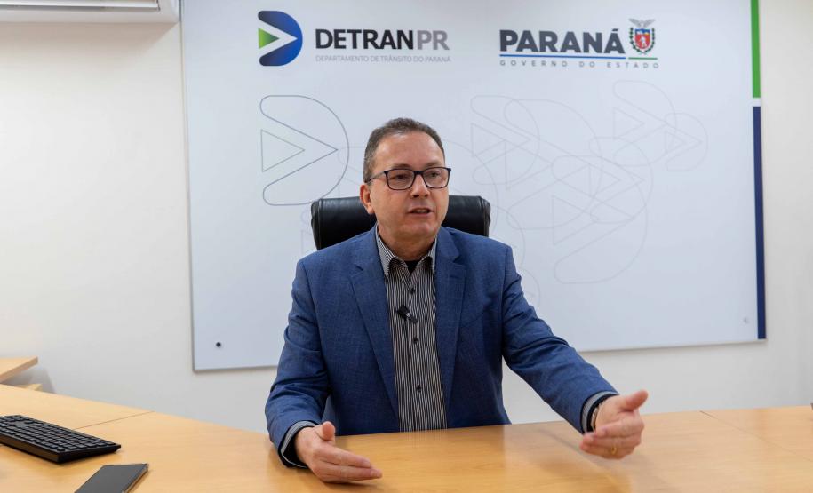 O diretor-presidente do Detran Adriano Furtado.