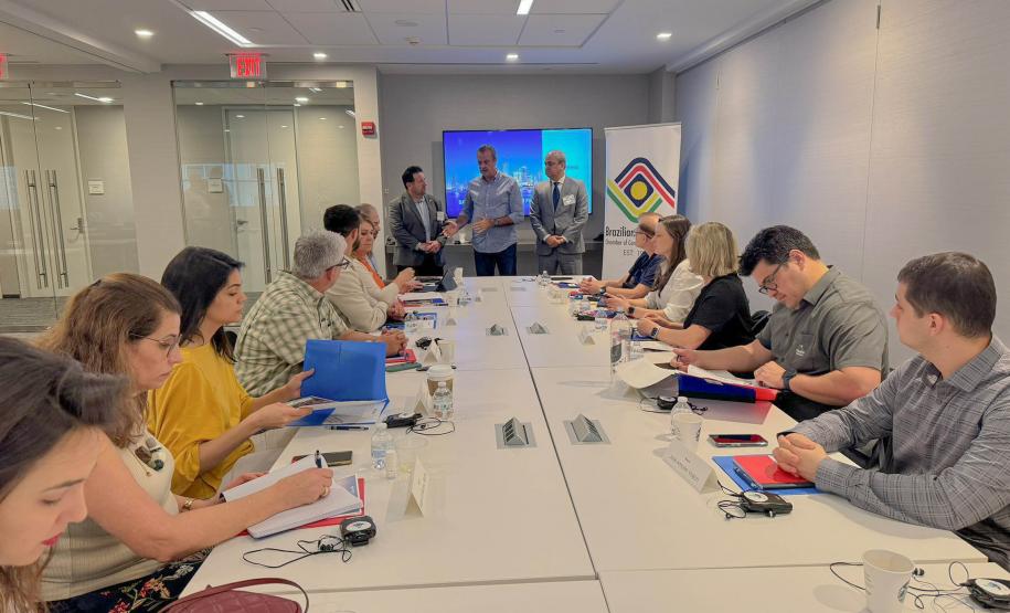 Na Flórida, missão do Paraná conhece boas práticas de licenciamento ambiental náutico