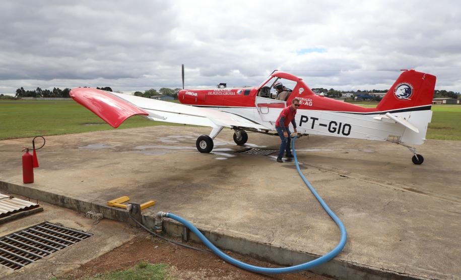 Governo do Paraná contrata aviões para reforçar combate a incêndios florestais