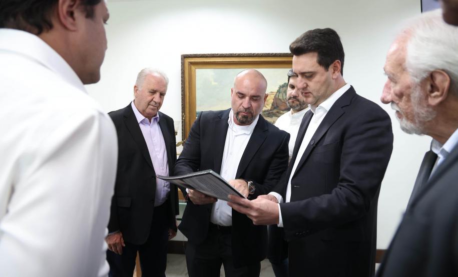 Estado finaliza projeto de modernização e dragagem do Canal do Varadouro, no Litoral