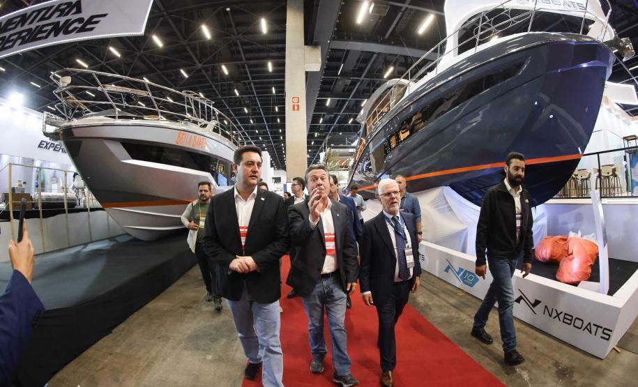 Governador mostra projeto do Canal do Varadouro no maior evento náutico da América Latina