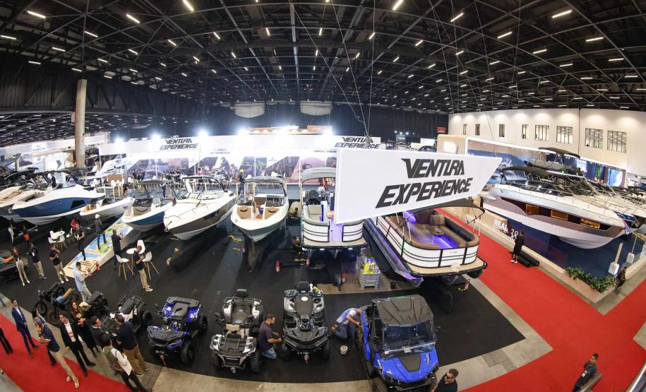 Governador mostra projeto do Canal do Varadouro no maior evento náutico da América Latina