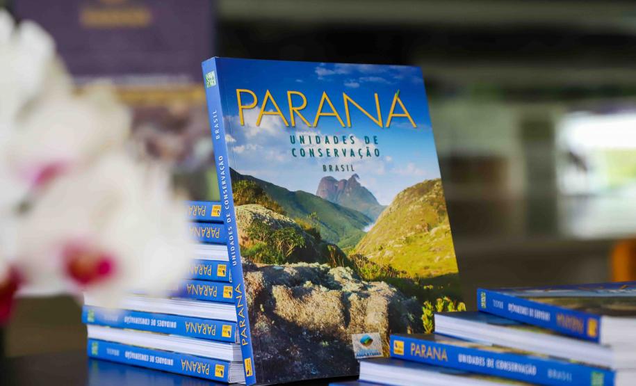 MON se transforma na casa da "muda 10 milhões" do programa Paraná Mais Verde