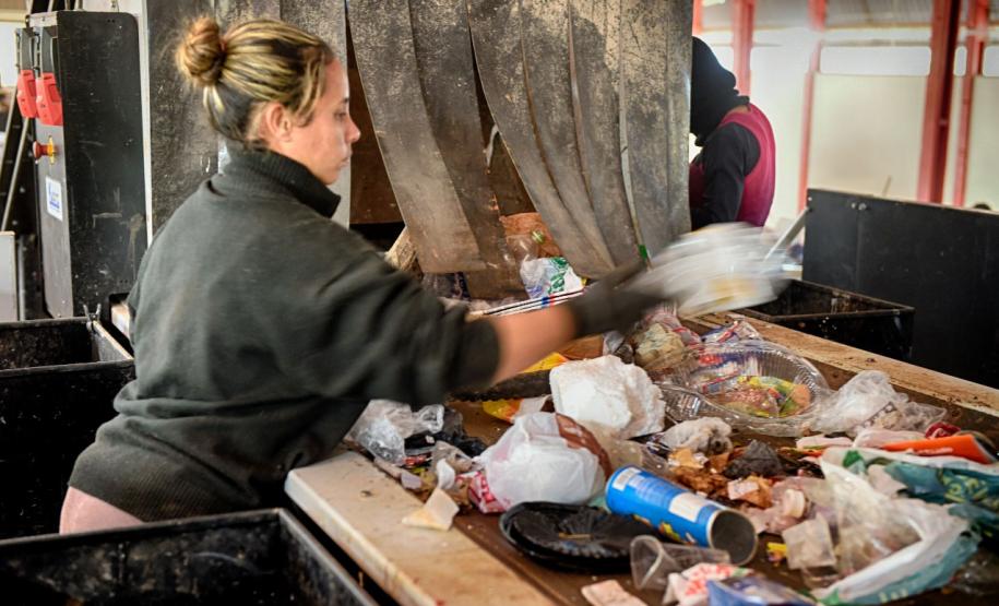 Projetos do Paraná dentro do PAC representam investimentos de R$ 21 milhões em ações para a reciclagem de resíduos sólidos.